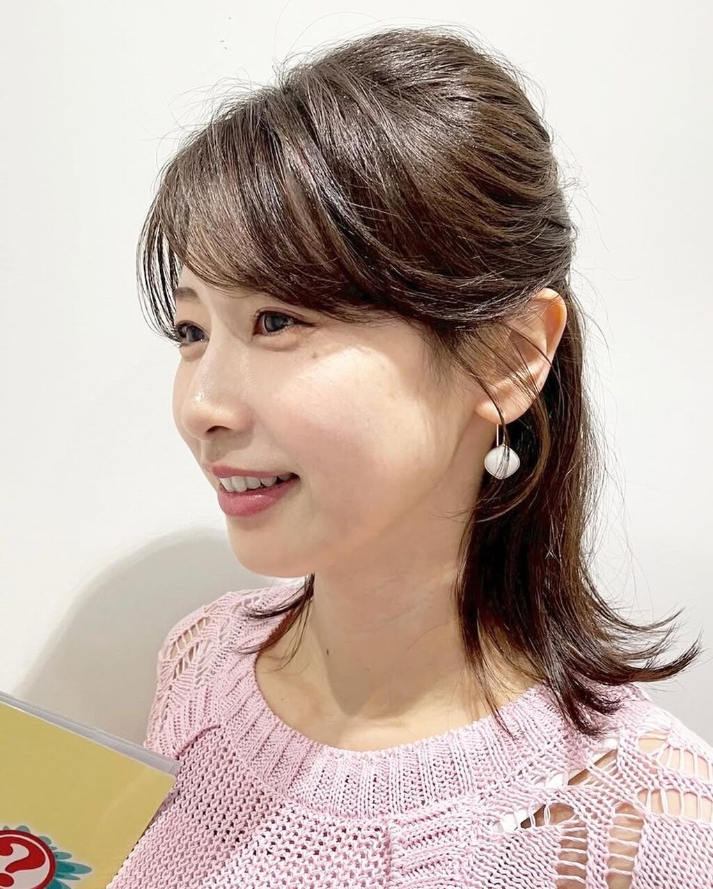 【芸能】加藤綾子、ノースリーブで素肌際立つ「夏らしい衣装」「綺麗」の声