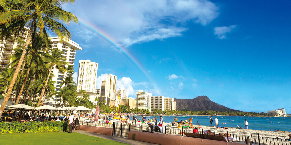 【衝撃】ハワイで働く日本人ウェイトレス、だけ週数日勤務で「月収100万円！」