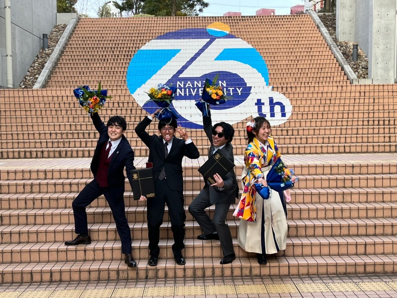 E3fd ご卒業おめでとうございます🎊 : 南山大学体育会水泳部