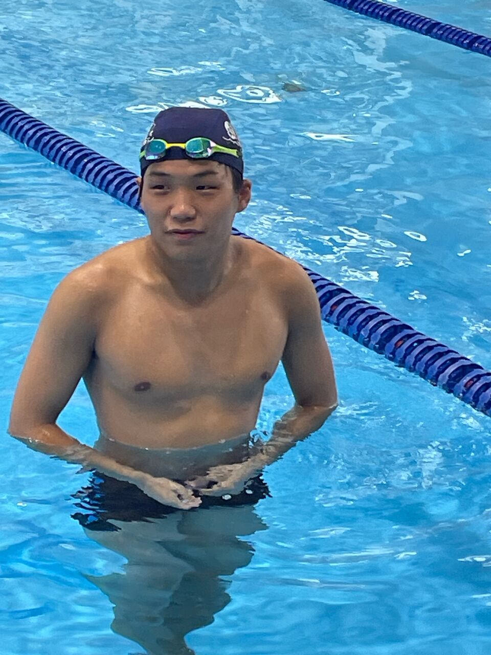 現役学生水泳更衣室 