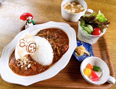 魔皿タンジーヤ