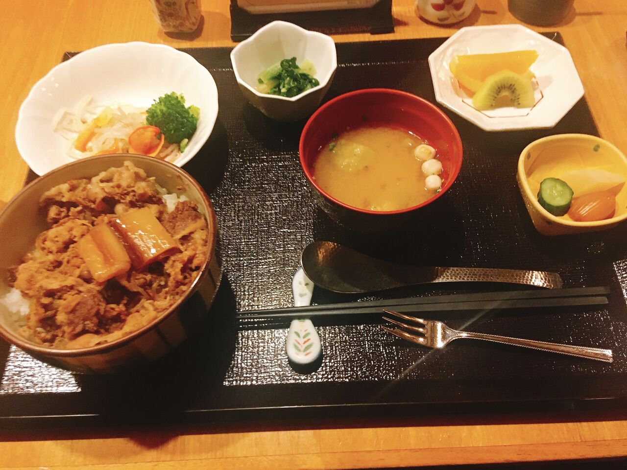 木都里亭 溜池山王 赤坂 牛すき丼 ランチ 猶の活動記