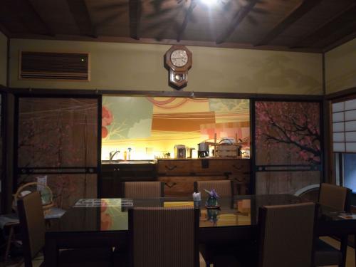 04843d27.jpg