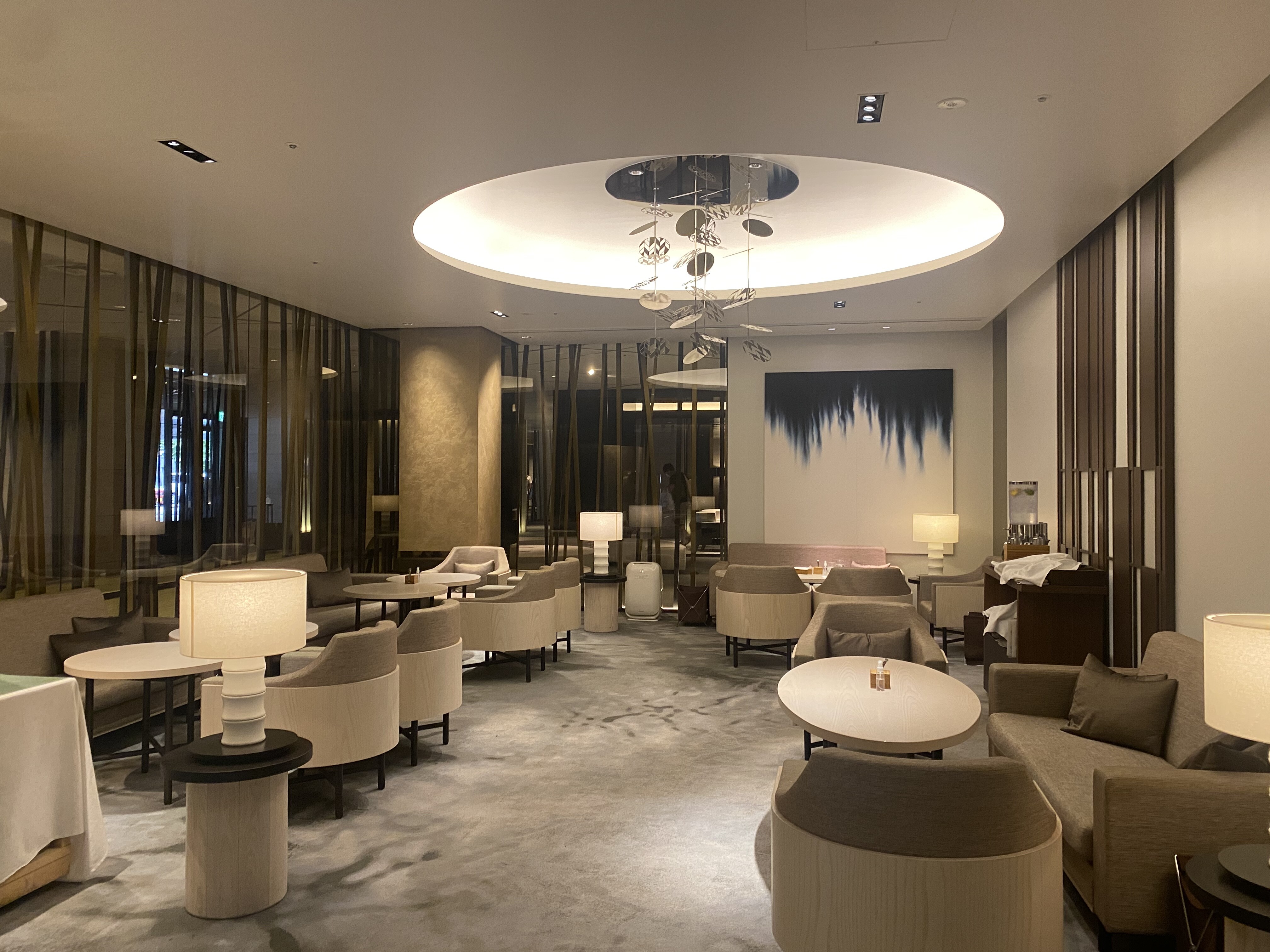 京都 ふわりと浮いたモンブラン リーガロイヤルホテル京都 ラウンジ 自己中心食日記 Powered By ライブドアブログ 京都 ふわりと浮いたモンブラン リーガロイヤルホテル京都 ラウンジ 自己中心食日記 Powered By ライブドアブログ