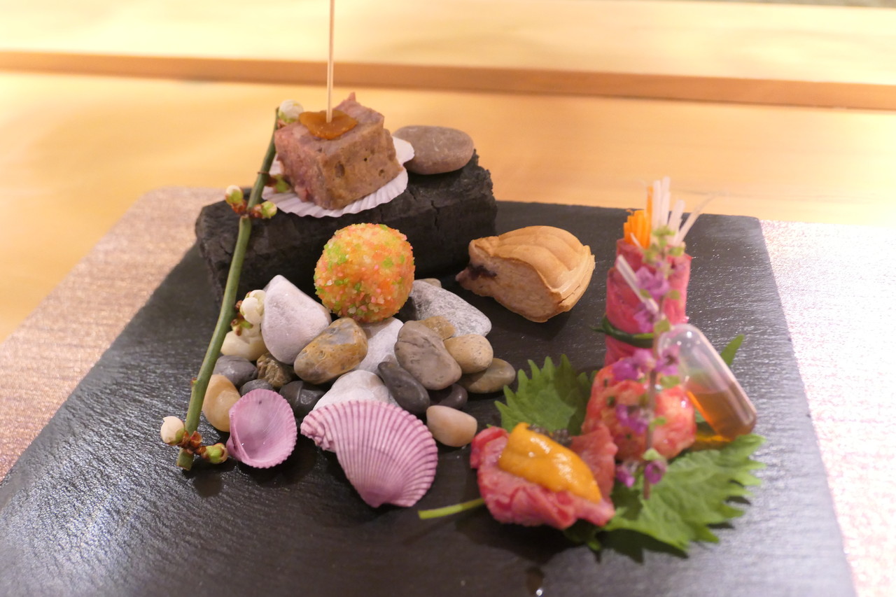 フォトジェニックで素敵な肉割烹がオープン 北新地 和牛割烹 穐山 北新地本店 自己中心食日記 Powered By ライブドアブログ