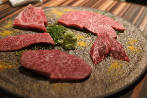 熊本県阿蘇放牧和牛あか牛の盛り合わせ