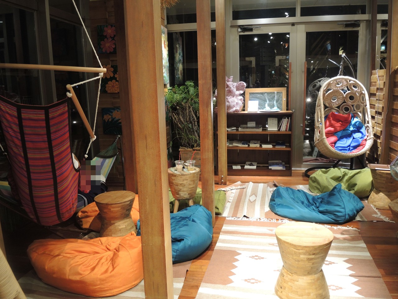 ネイチャーな空間でおいしいドーナツ アースハンモックカフェ 自己中心食日記 Powered By ライブドアブログ