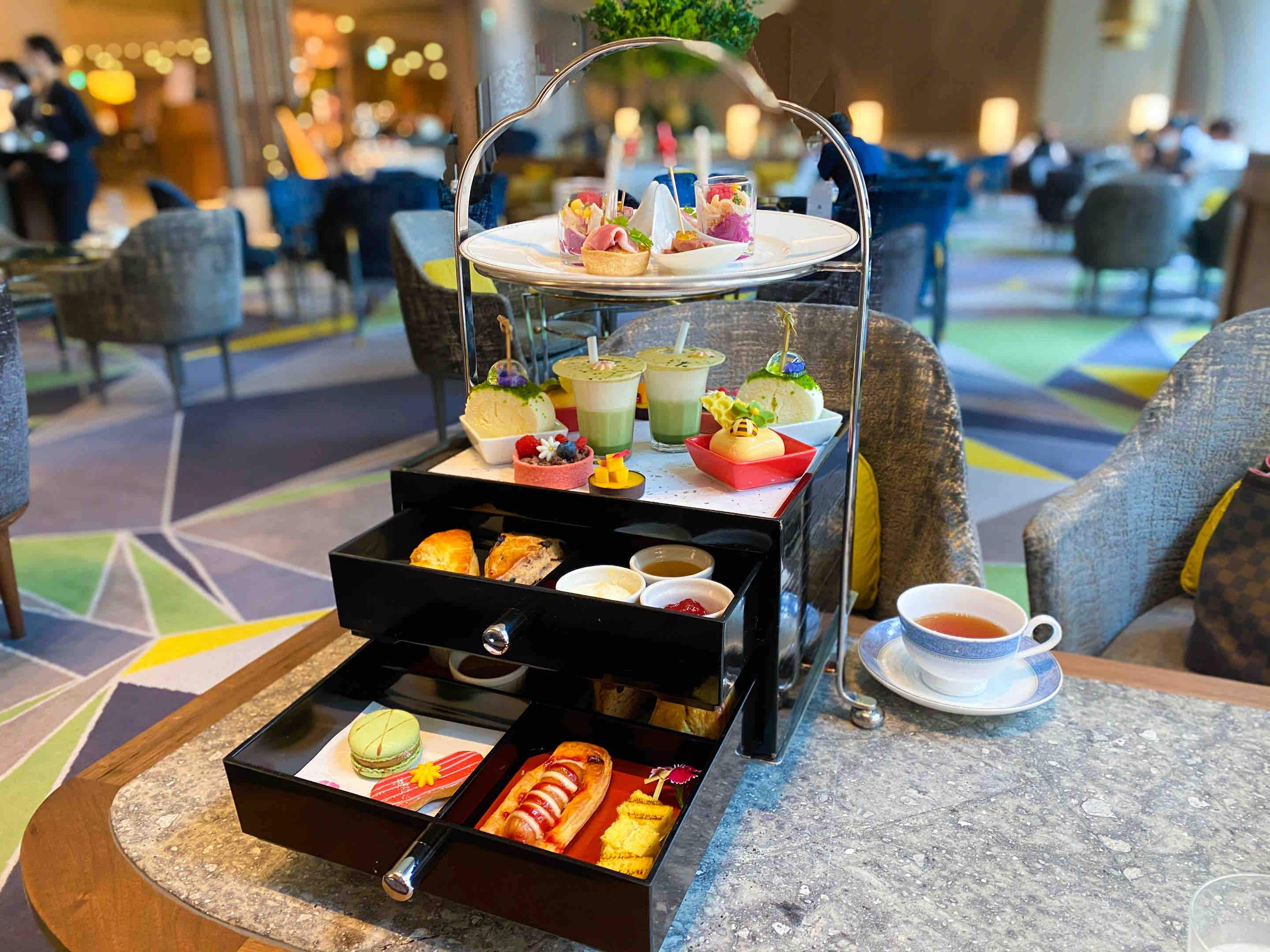 なんば やっぱりここのアフタヌーンティーが好き ザ ラウンジ 自己中心食日記 Powered By ライブドアブログ