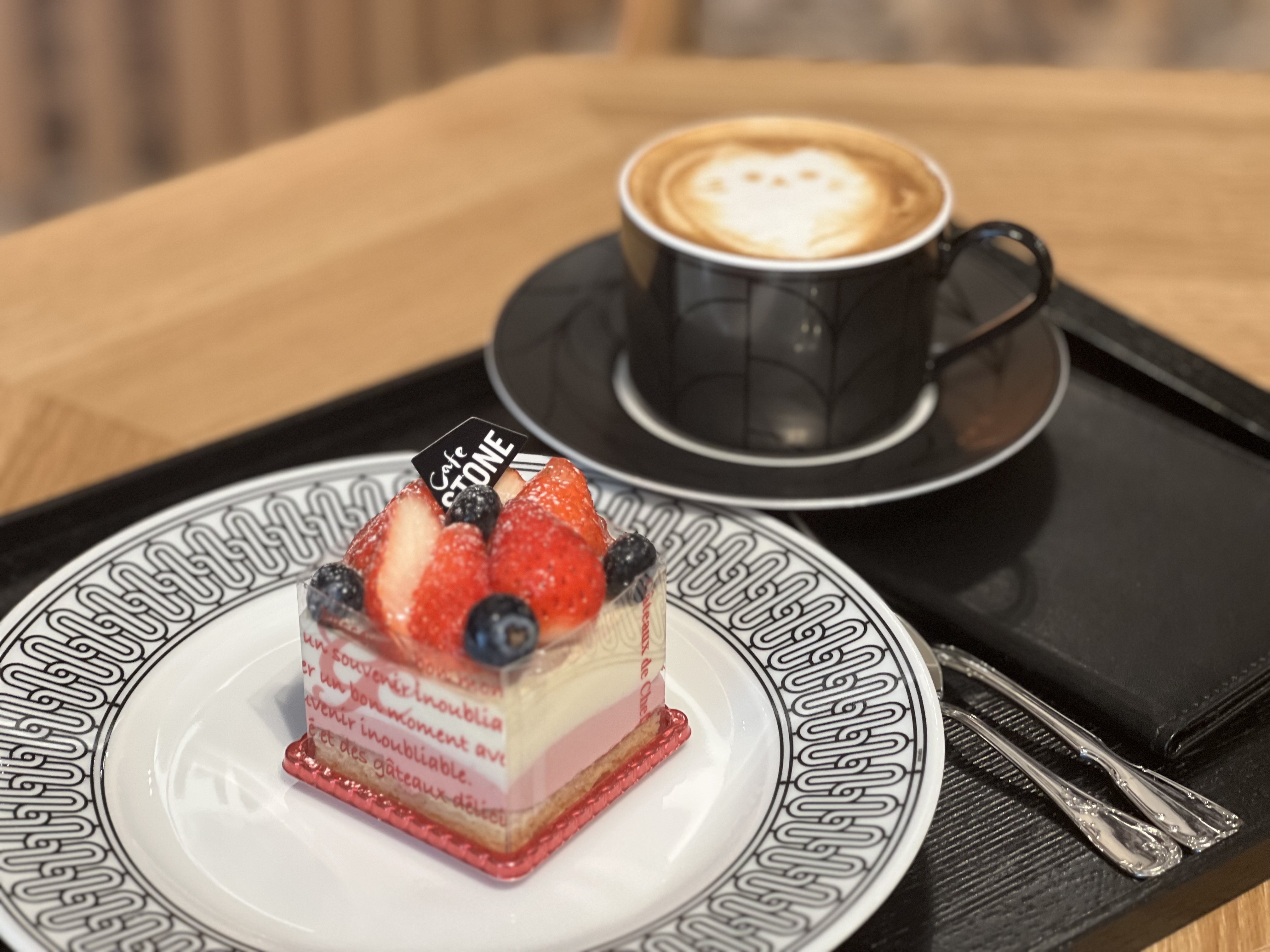 西長堀】アーティスティックな穴場カフェ ～STONE Cafe（ストーン