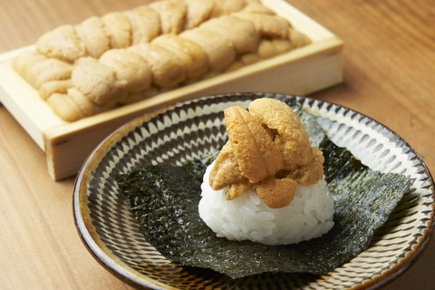 2「サクラＢＡＲ」うにぎり（800）