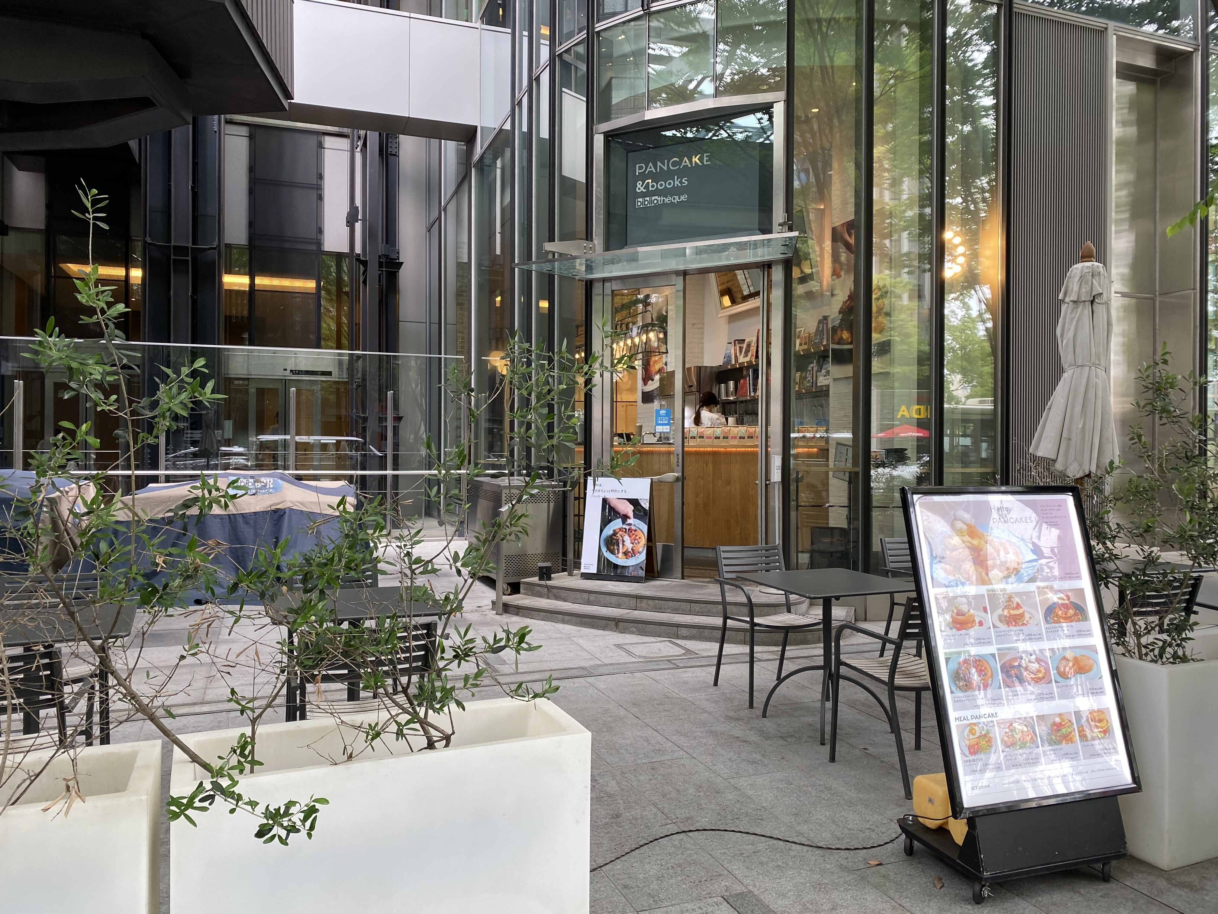 梅田 新パンケーキにめろめろ パンケーキ ブックス ビブリオテーク 自己中心食日記 Powered By ライブドアブログ