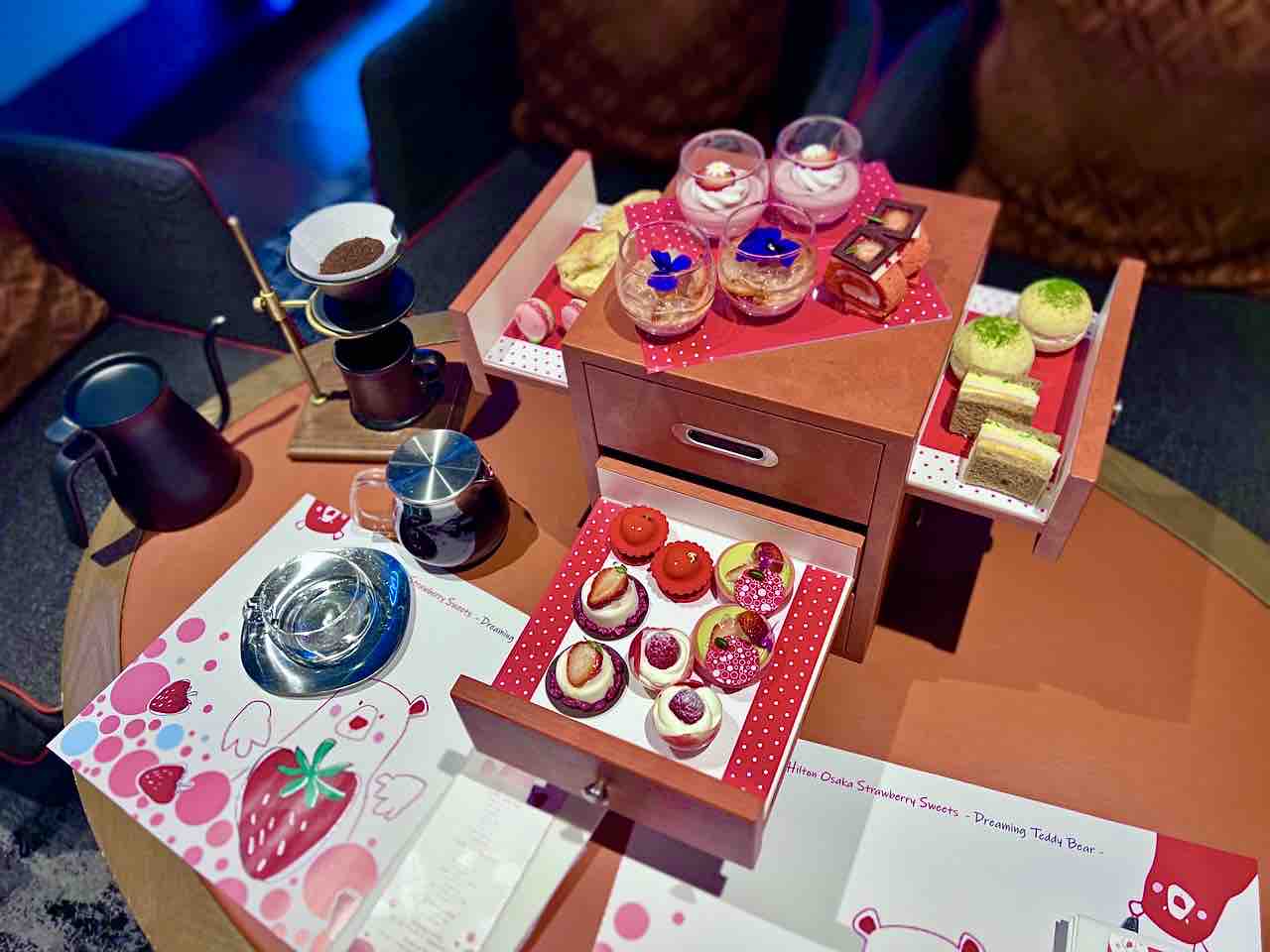 梅田 かわいいいちごアフタヌーンティー Myplace Cafe Bar 自己中心食日記 Powered By ライブドアブログ