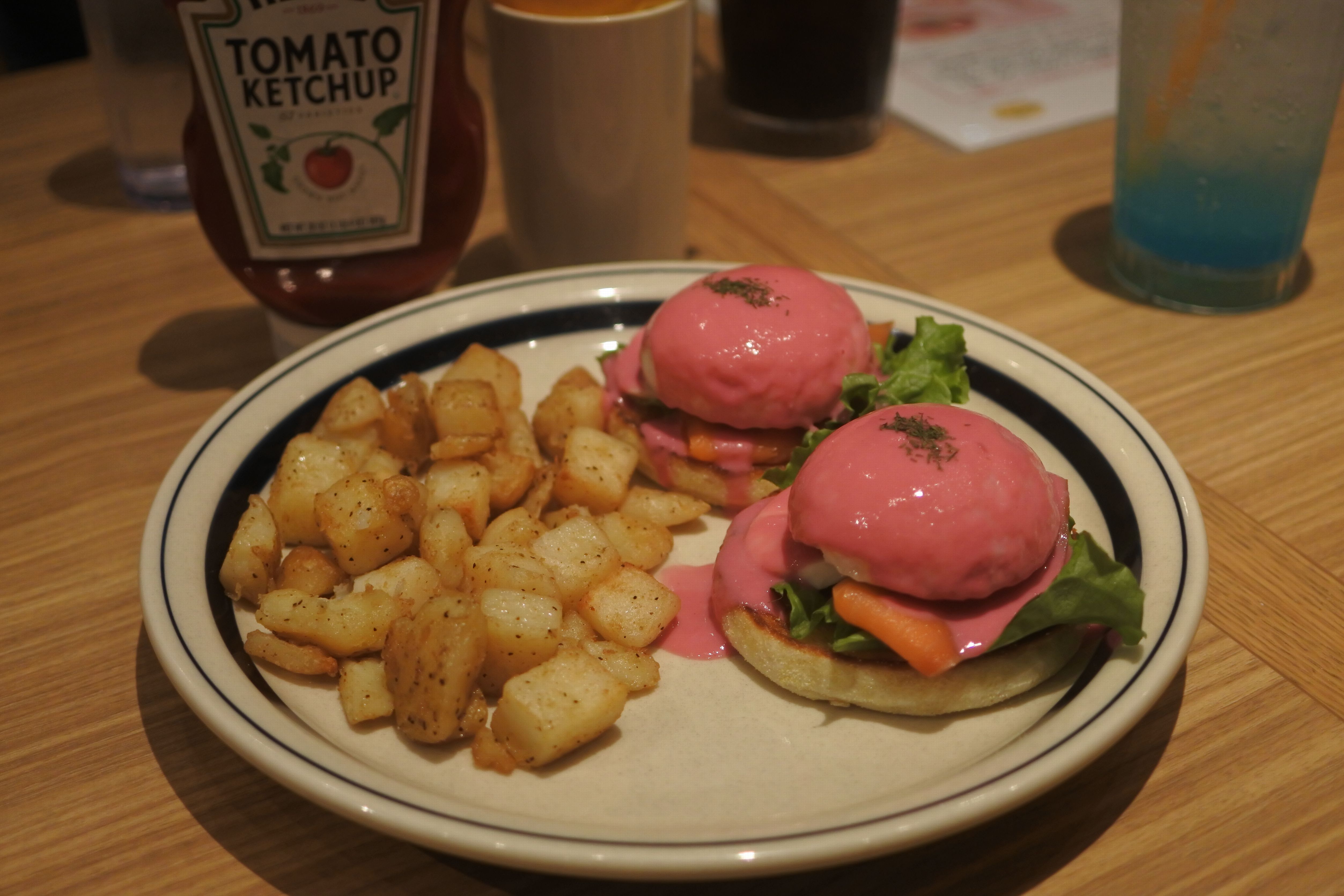 【梅田】桜・さくら・サクラ！ピンクのパンケーキにキュン ～エッグスンシングス 梅田茶屋町店 （Eggs ’n