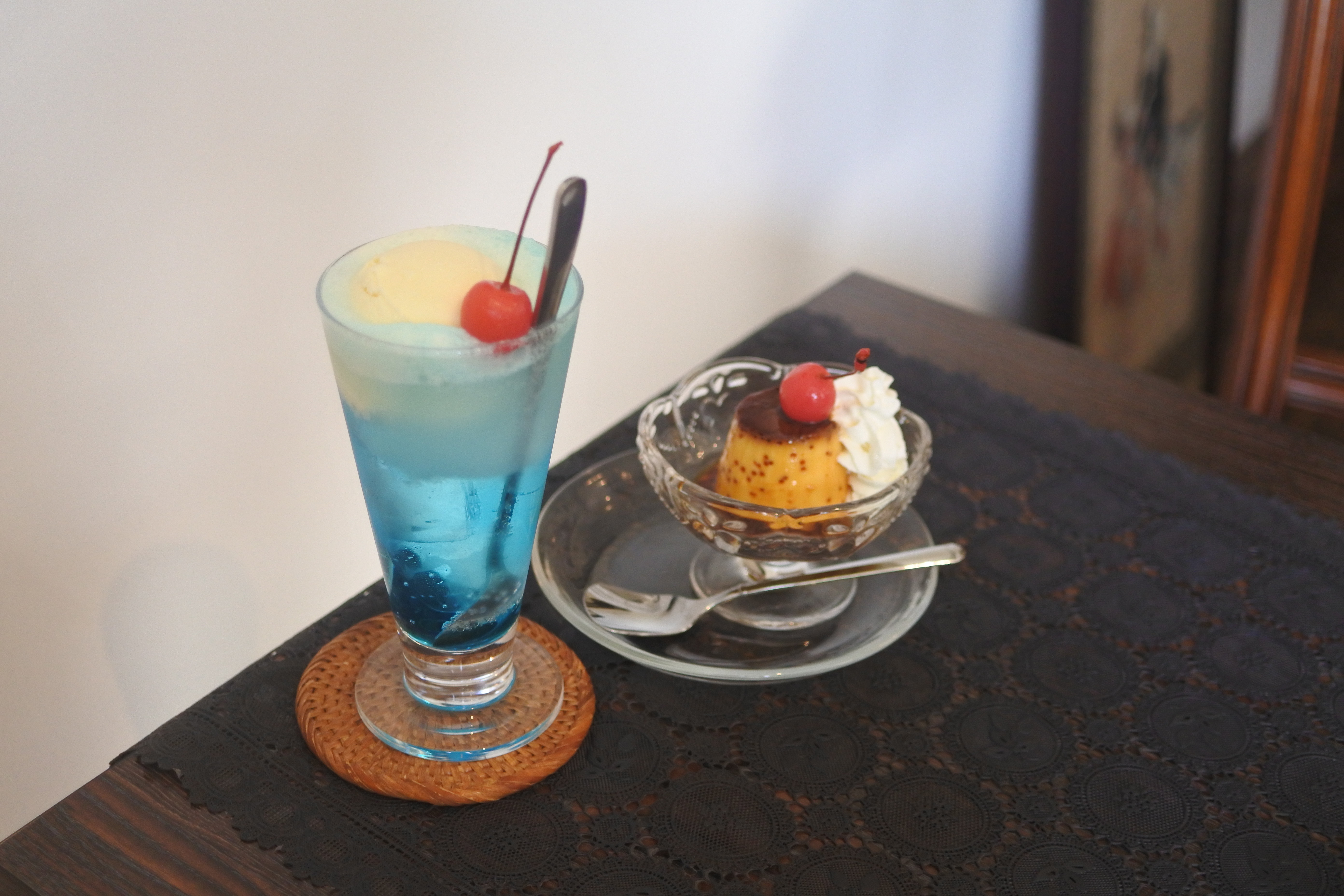 久屋大通 昭和レトロなスイーツをいただこう 純喫茶ライオン 自己中心食日記 Powered By ライブドアブログ