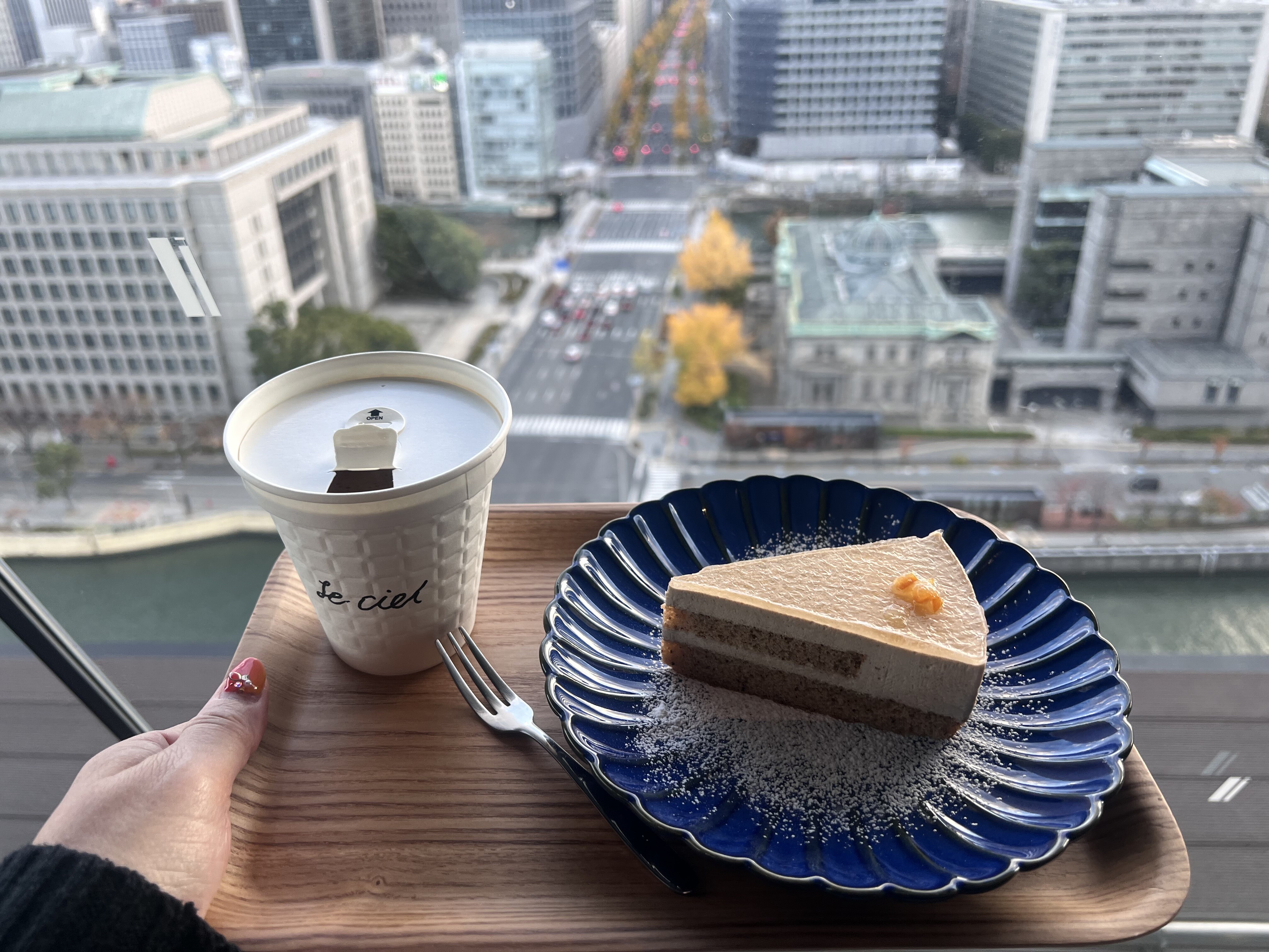 北新地】穴場の絶景カフェ ～Le Ciel : 自己中心食日記 Powered by