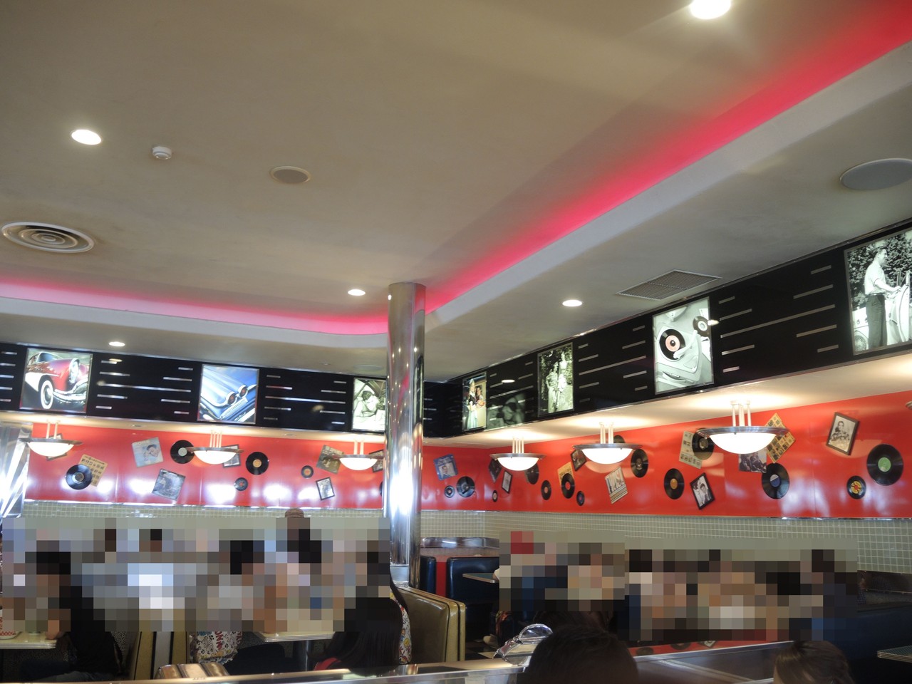 アメリカンな雰囲気を楽しめます メルズ ドライブイン Mel S Drive In 自己中心食日記 Powered By ライブドアブログ アメリカンな雰囲気を楽しめます メルズ ドライブイン Mel S Drive In 自己中心食日記 Powered By ライブドアブログ
