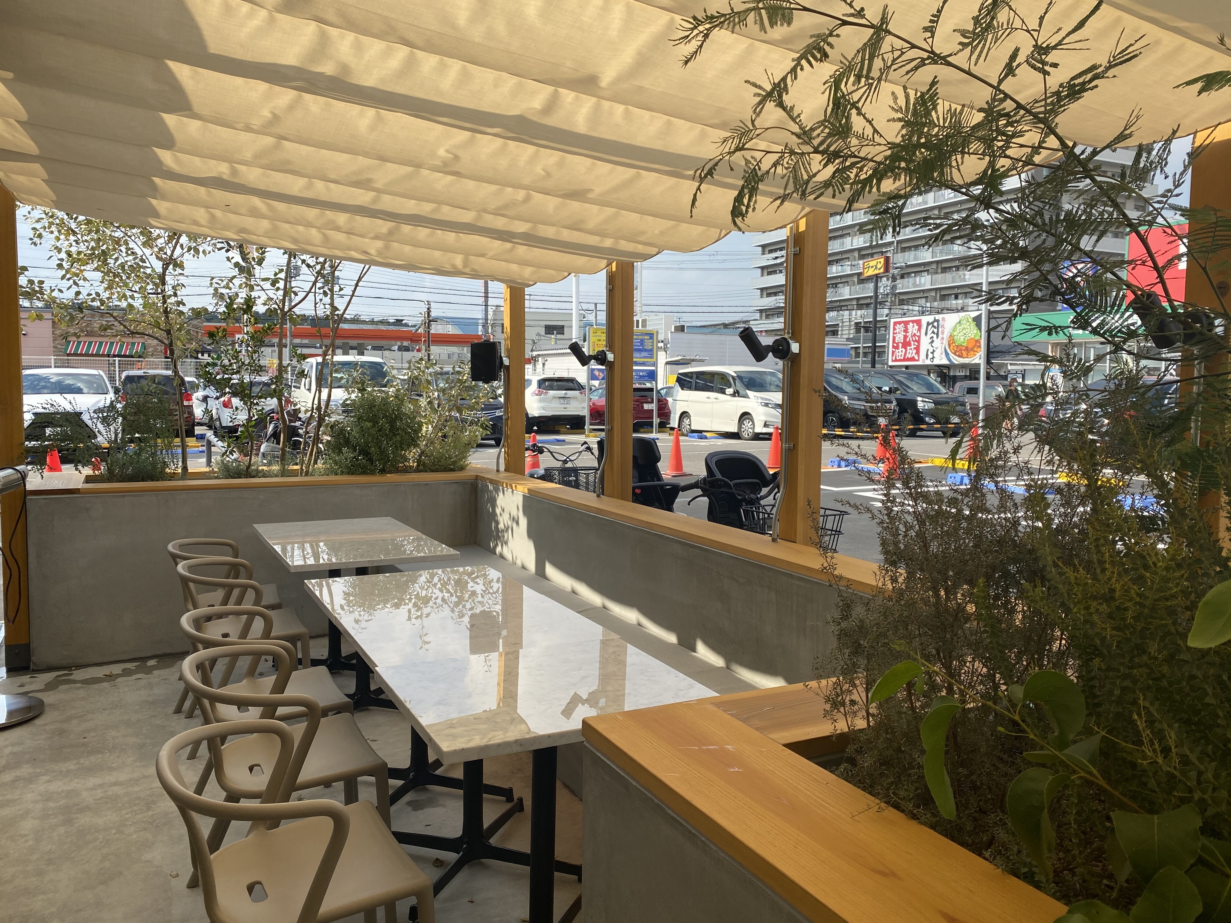 茨木 市 ぷるふわのタワーパンケーキとおいしいお料理 なおちぇんの 阪急電車で一緒においしい物sanpo 阪急沿線口コミ情報サイト ブログdeバーチャル駅長