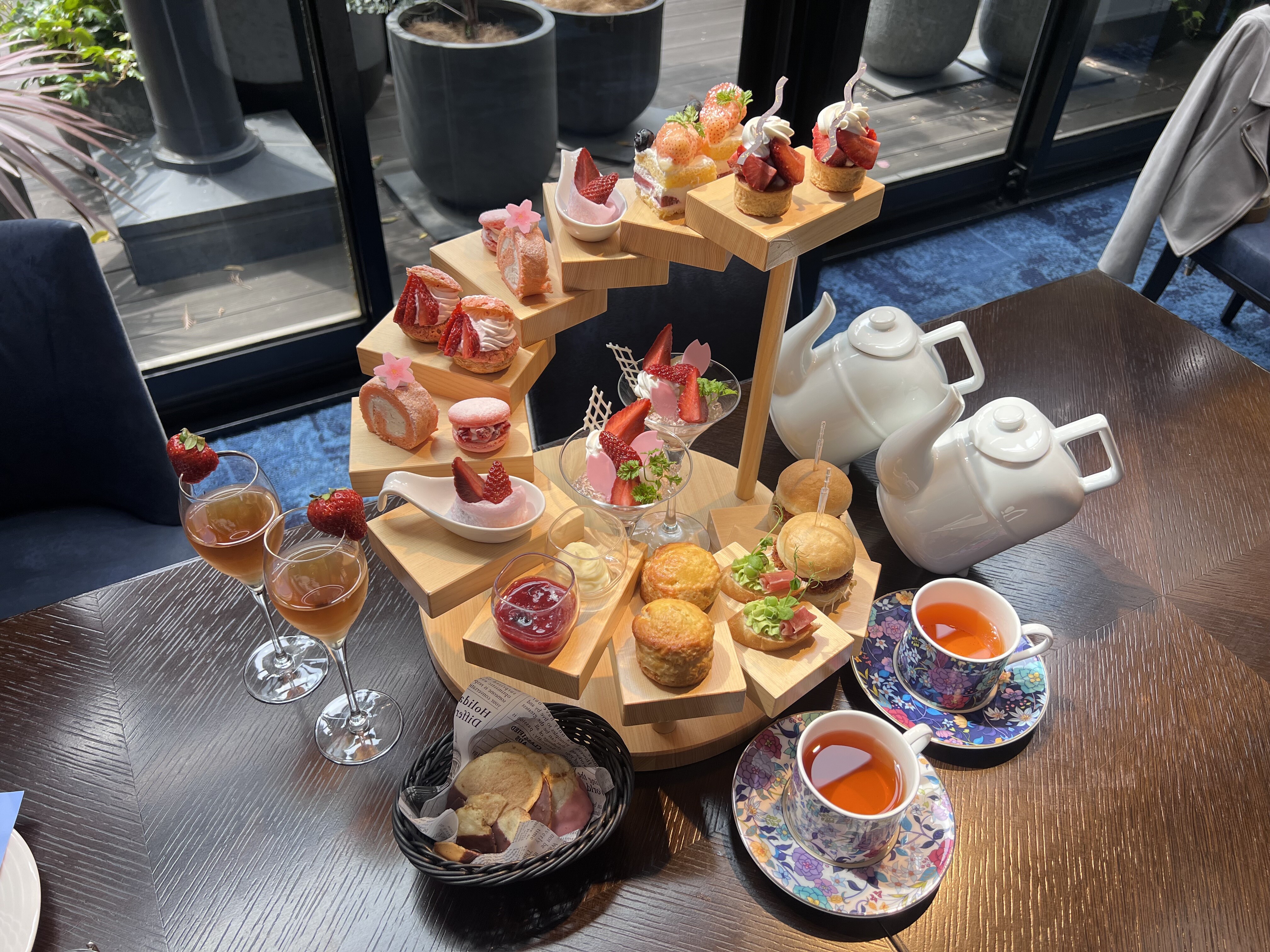 なんば・心斎橋】穴場の素敵アフタヌーンティー ～TERRACE ＆ DINING