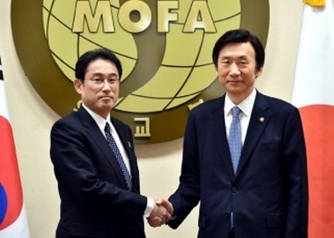 日韓両外相共同記者発表