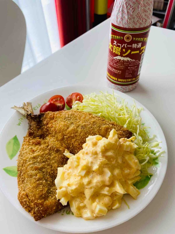 熟成系居酒屋「海の日」の「冷めても美味しい アジフライ」をテイクアウト