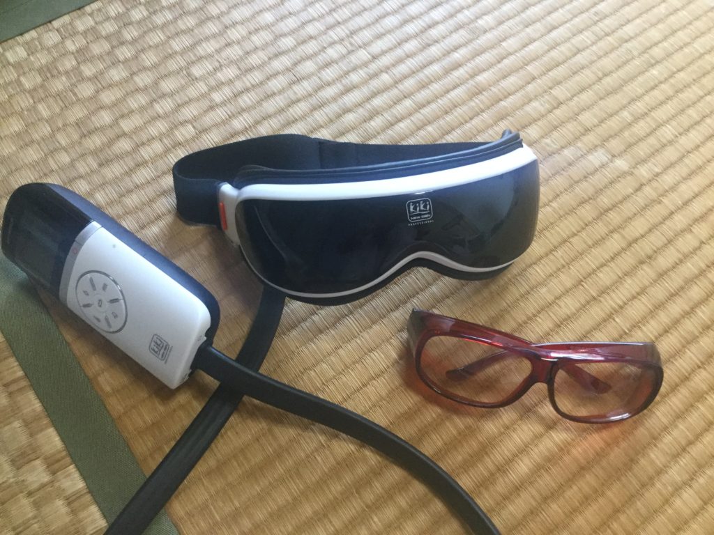 アイマッサージ ブルーライトカットメガネ