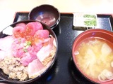 塩竈まぐろ直売・食堂