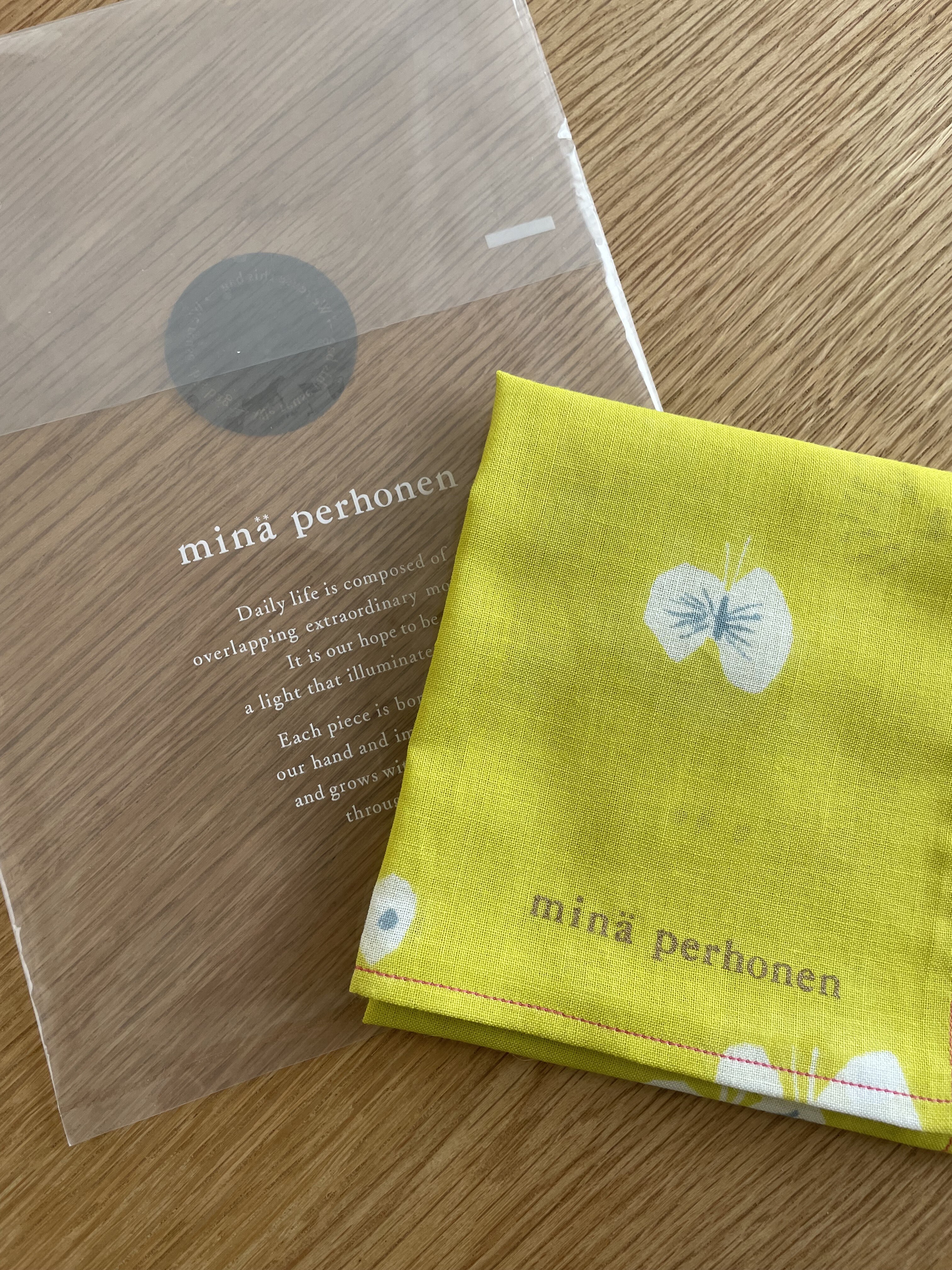 ミナペルホネンのてぬぐいをリメイク : TREAT &co.