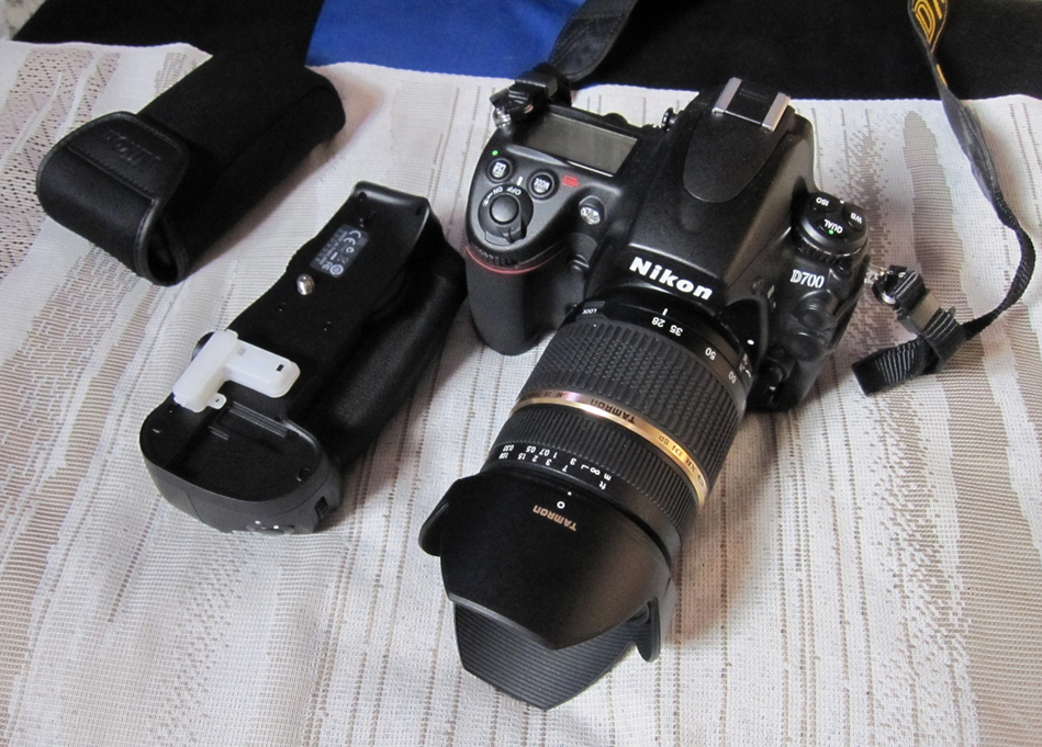 ニコンD700＋MB-D10、その他いろいろセット ニコンD700＋MB-D10、その他いろいろセット