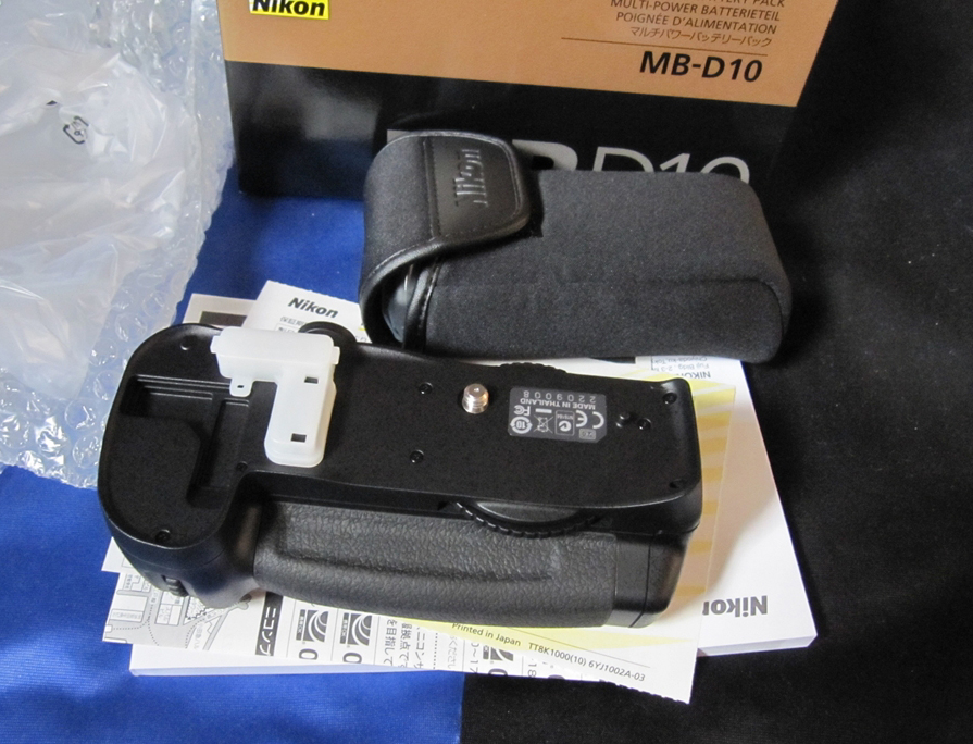 Nikon MB-D10 じす マルチパワーバッテリーパック◇D700/D300用 Nikon MB-D10 じす マルチパワーバッテリーパック◇D700/D300用