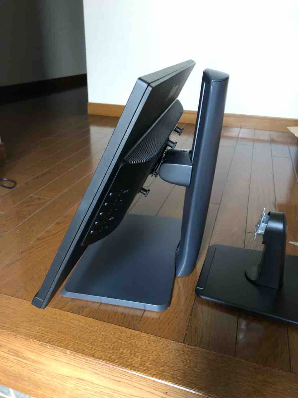 Amazonベーシック Lcd モニター 高さ調節スタンド 届く なおさんの 徒然日記