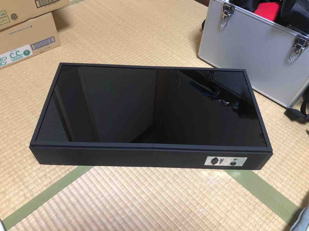 デロリアン専用音声ギミック付ディスプレイベース＆カバーセット」届く
