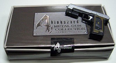 CAPCOM - BIOHAZARD4 メタル製 ガンコレクション 全4種 コンプリート Amazon.co.jp: PS2 バイオハザード4 メタル製ガンコレクション