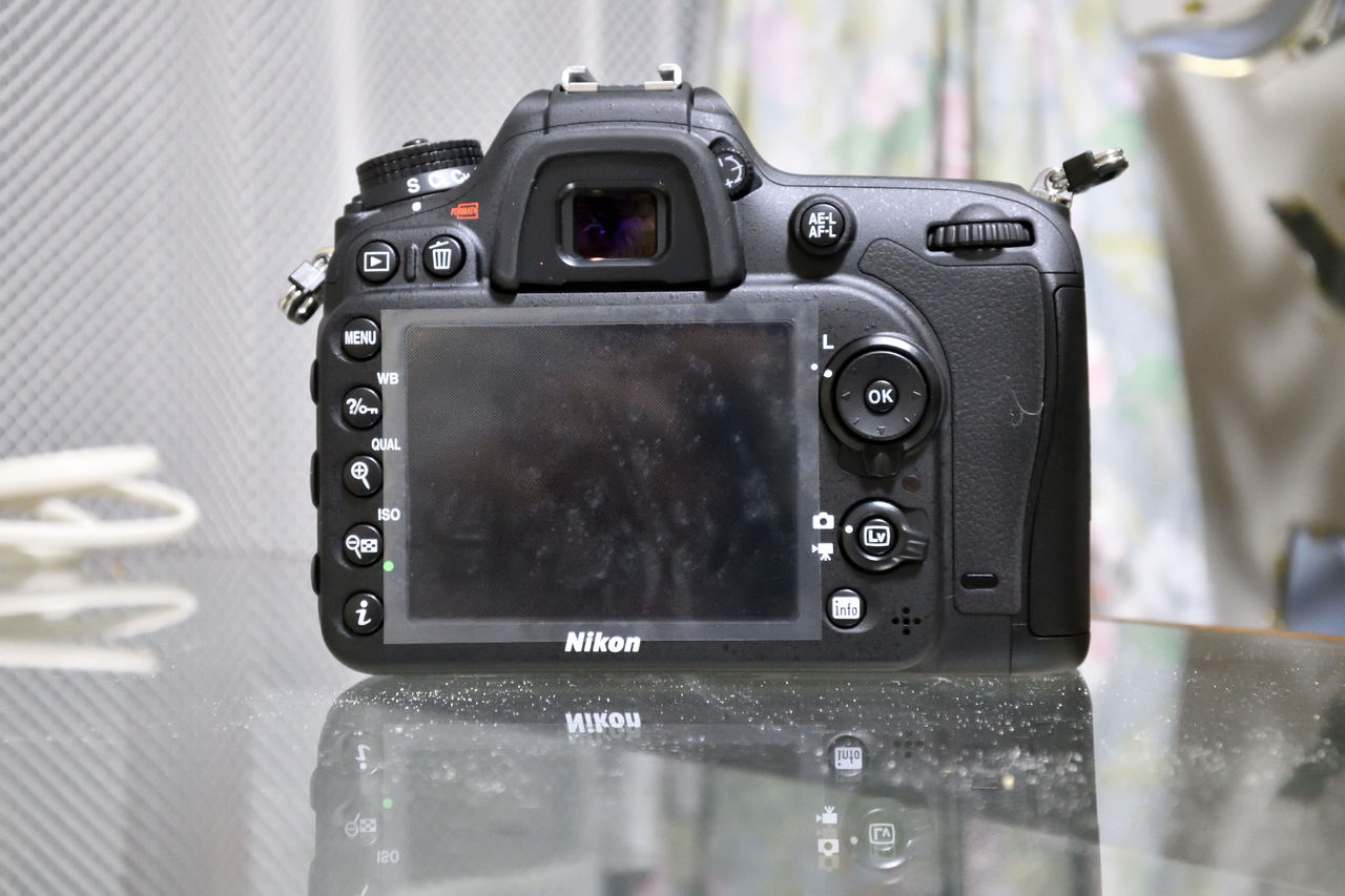 Nikon - D7200 Nikon ★美品★ 丸型アイピース付き Nikon D7200のファインダー丸窓化！ : なおさんの「徒然日記」