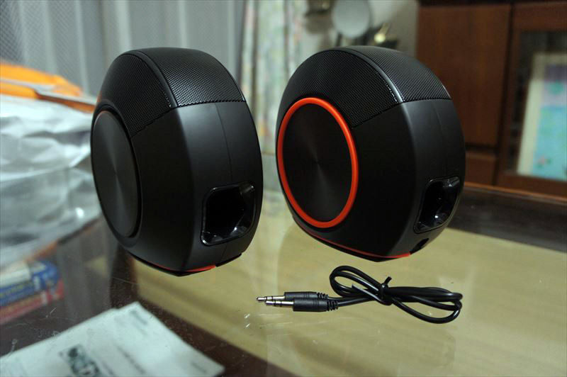 JBL USB DAC内蔵バスパワードスピーカー JBL PEBBLES」届く! : なおさんの「徒然日記」 JBL USB DAC内蔵バスパワードスピーカー JBL PEBBLES」届く! : なおさんの「徒然日記」