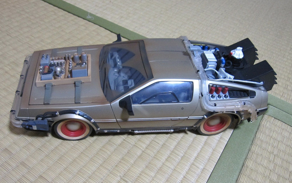 バックトゥザフューチャーPARTⅡ ·デロリアン ダイアモンドセレクト