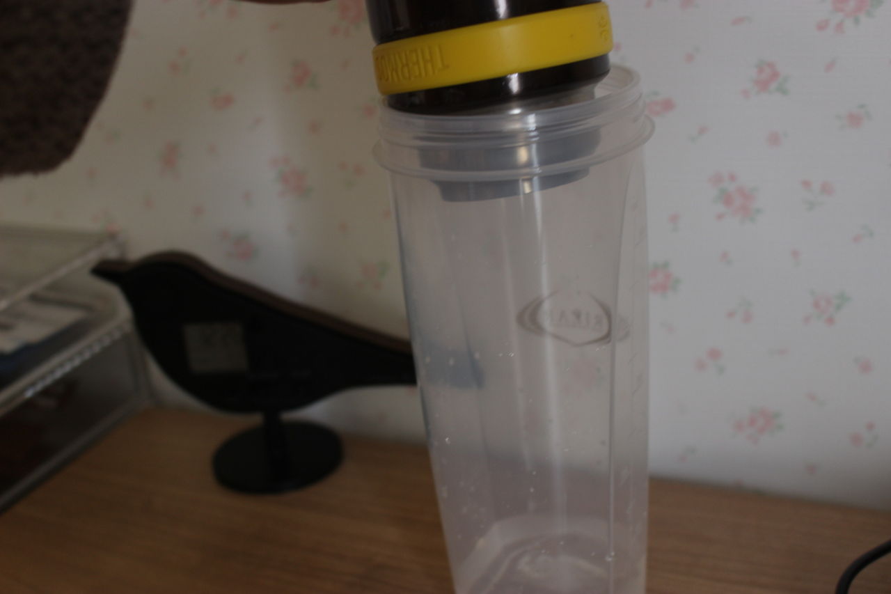 5日目 最終結果 サーモス山専用ボトルで氷の溶ける時間実験 119時間経過でも氷が残っているという結果に 日刊また旅しんぶん 5日目 最終結果 サーモス山専用ボトルで氷の溶ける時間実験 119時間経過でも氷が残っているという結果に 日刊また旅しんぶん