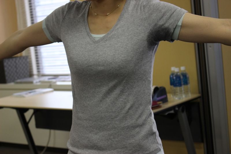 汗が気になる季節に備えて ベルメゾンの汗取りインナー 超大汗さん シリーズを買ったよ 日刊また旅しんぶん 汗が気になる季節に備えて ベルメゾンの汗取りインナー 超大汗さん シリーズを買ったよ 日刊また旅しんぶん