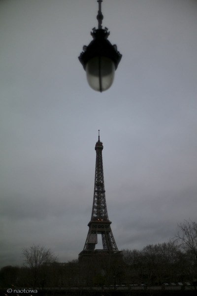 sous le ciel gris de paris