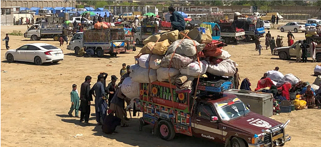 Afghan migrants sue for entry