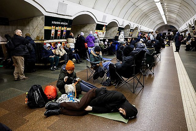 2024年12月25日_uFF0Fウクライナ、首都キーウ