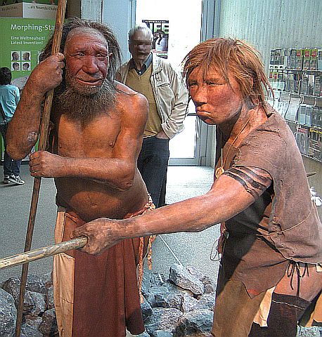 Neandertala_homo,_modelo_en_Neand-muzeo