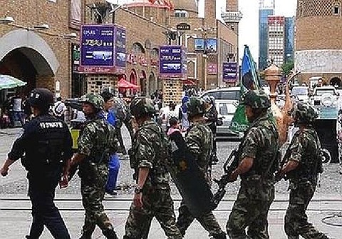 sokaklarda-silahli-polis-donemi-basladi--2014-05-12_m