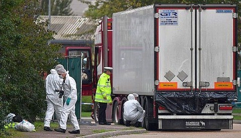 afp-20191023-britain-truck