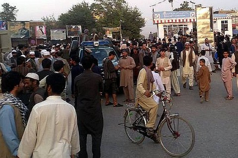 BN-KN413_Kunduz_G_20150928173213