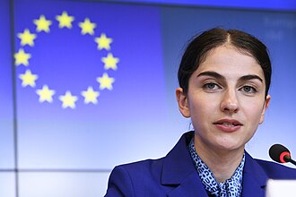 Romina_POURMOKHTARI_Minister_f