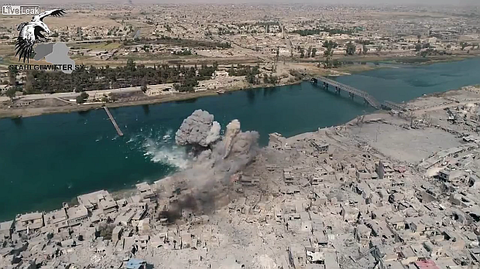 com - Drone Films US JDAM Bomb Strike In Mosul