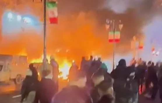 FireShot Capture 578 - 首都テヘランでモスクなど燃やされ