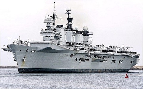 HMSILLUSTRIOUS_2639085b