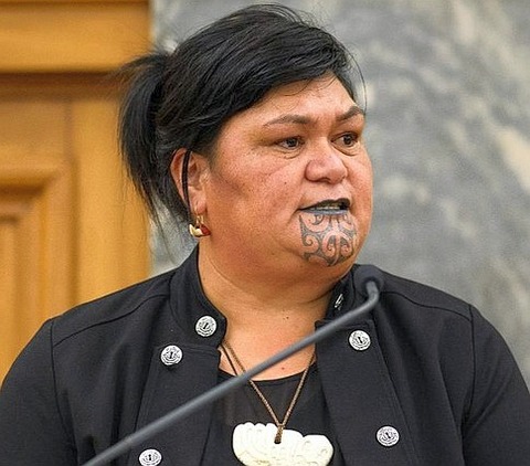 03-nanaia-mahuta-super-169