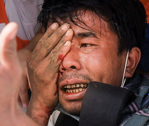 FireShot Webpage Screenshot #195 - 'デモ隊